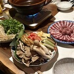 国分寺　翔 - 各一皿2人前。4人なのでもう一皿ずつは出番待ち。