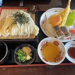 うどん本陣 山田家 讃岐本店 - 