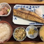 炭火焼専門食処 白銀屋 - 