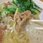 ラーメン ミンミン - たっぷりの炸醤肉末が沈んでいる…