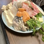 大衆割烹 つかさ - 料理写真:寄せ鍋