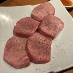 焼肉 黒5 本店 - 
