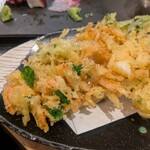 酒と料理　戸塚駅横研究所 - 桜えびの天ぷら