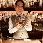 アルジャーノン シンフォニア - オーナーバーテンダー小栗さんはこんな感じの方