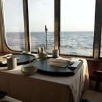 フォーシーズン・ダイニングルーム - リドカフェ