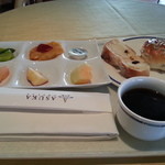 フォーシーズン・ダイニングルーム - 