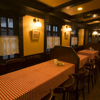 ＜ノスタルジックで趣のある落ち着いた店内！＞