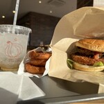 あわじ島バーガー 淡路島オニオンキッチン うずまちテラス店 - 