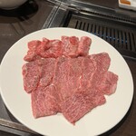 本格焼肉・もつ鍋 肉衛門 - 