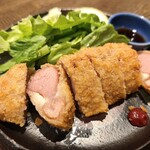 福福屋 - 燻製合鴨カツ