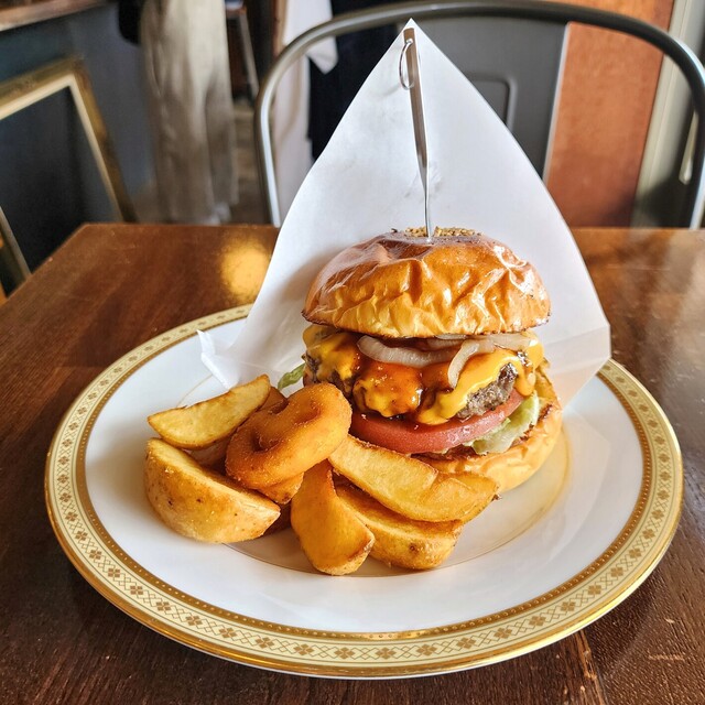 Ralph's Burger Restaurant, Okinawa, Japan