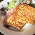 ベーカリーラウンジ 沢村 - モーニング　フレンチトースト