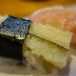 すし旬 - びんちょうと子持ちこんぶ
      