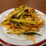 今日海飯店 鹿骨店 - ｢ねぎ、きゅうりとチャーシューの辛いつまみ｣です。コレはいつもオーダーしちゃう。