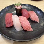 回転すしまんまん - マグロ6種盛り