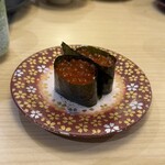 回転すしまんまん - いくら