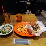 CIRCUS by BURGER'S BASE - 