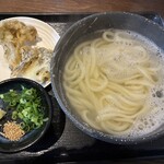 情熱うどん わらく - 