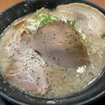 豚人なかまる - お店おすすめのとことんこつ