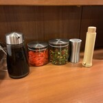 大旦那 - 向かって左が　甘くて旨い醤油