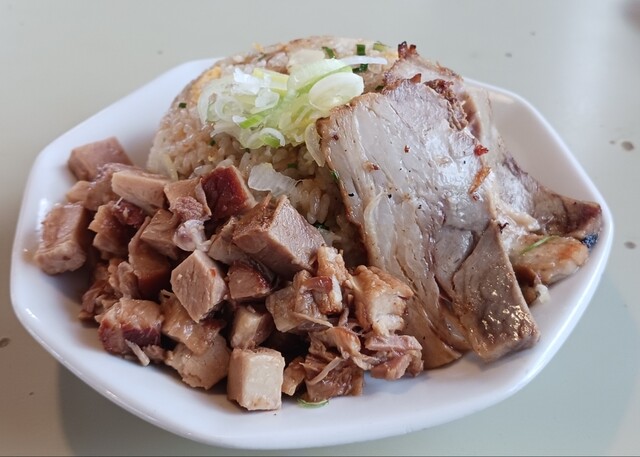 とりの助 観音寺店 - 本山/ラーメン | 食べログ