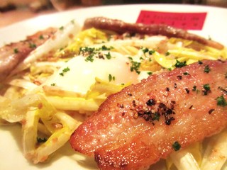 ラ・ピッチョリー・ドゥ・ルル - 早春の野菜ピサンリとグリルした豚バラのサラダ仕立て