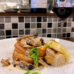 French Bistro un seul - 淡路鶏フリカッセのボローヴァン