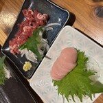 鶏三郎 - 白子刺身・背肝刺身