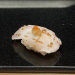 鮨と天草大王 天音 - 白甘鯛　炙り、おろし、橙を搾って一味を
