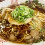 尾道ラーメン たに 尾道駅ビル店 - 