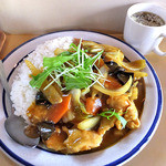 老広東 - 加里鶏片飯（鶏肉のうま煮カレー味かけご飯）（２０１５年１月）