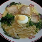 七福拉麺 - 豚骨角煮らーめん：590円
