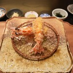 東京肉しゃぶ家 秀彬 - 但馬玄ラードで揚げた天然車海老フライ