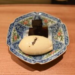 東京肉しゃぶ家 秀彬 - ほうじちゃアイス