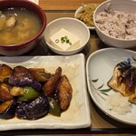 やよい軒 - 料理写真: