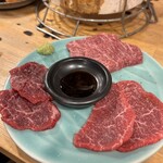 炭火焼肉ホルモン 横綱三四郎 - 