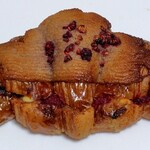 Pane Volare - ラズベリーとホワイトチョコのクロワッサン