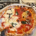 pizza marumo - マルゲリータとマリナーラのハーフアンドハーフ