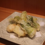 こころや - 真フグとふきのとうとたらの芽の天ぷら