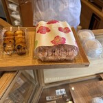 梅香亭 - ショーケース上の購入品