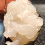 えび寿し - 軍艦巻き 白えび 何もつけずに  そのままで   白えび独特の甘みがあり とても美味しい