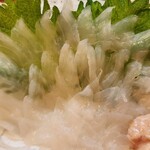 えび寿し - かわはぎ薄造り  肝の濃厚さとポン酢で さっぱりして とても美味しい