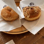 bump coffee - 左はきな粉です