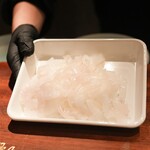 蒼 - 稲取並木屋より神経締めの障泥烏賊(アオリイカ）とオシュトラキャビアのフェデリーニ