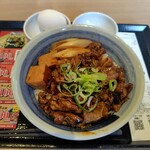 焼きたてのかるび - 牛すき焼き丼　生卵付き