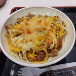 すき家 - とろ〜り3種のチーズ牛丼（2026年1月）