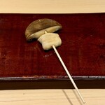 銀座焼とり 京丹波 - -だいこく本しめじ-