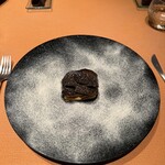 モノリス - 10皿目
      モノリスクレープ、トリュフ