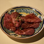 焼肉 六区 - 