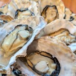魚とワインはなたれThe Fishand Oysters - 蒸し真かき × ６個